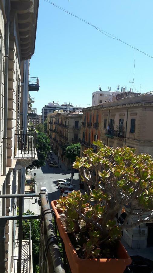 La Casa Di Beatrice Apartment Palermo Exterior foto